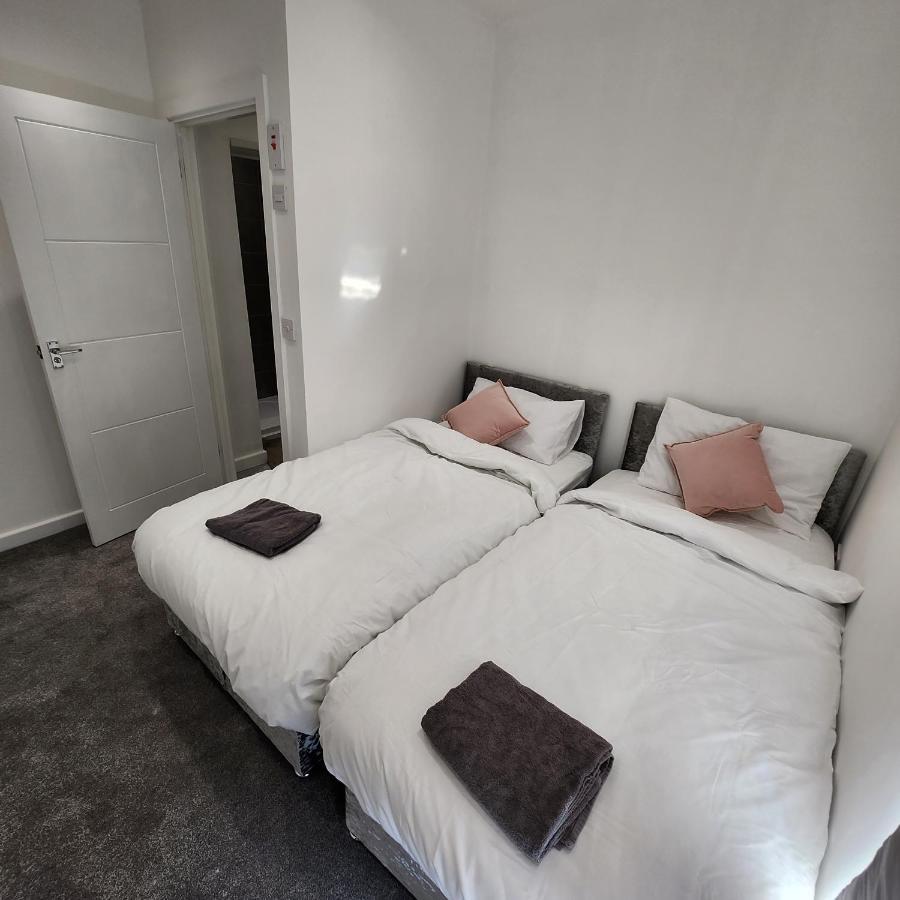 Comfy Diamond Ensuite Room Maidstone With Free Parking And Speedy Wifi Exterior foto